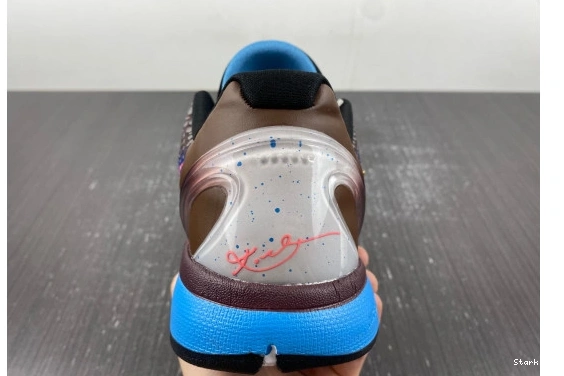 869457-00 6 Protro  Kobe Nike 1001